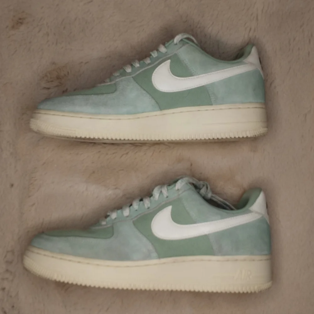 Nike Classic Air Force 1 '07 LV8 Certified Fresh 2022 Release Enamel Green Sail - Picture 5 of 12